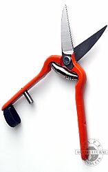 Grape harvesting shears